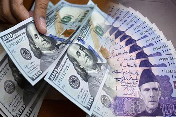 Experts Say Dollar Might Reach Rs. 300 by December Amid Economic Uncertainty Dollar Might Reach Rs. 300
